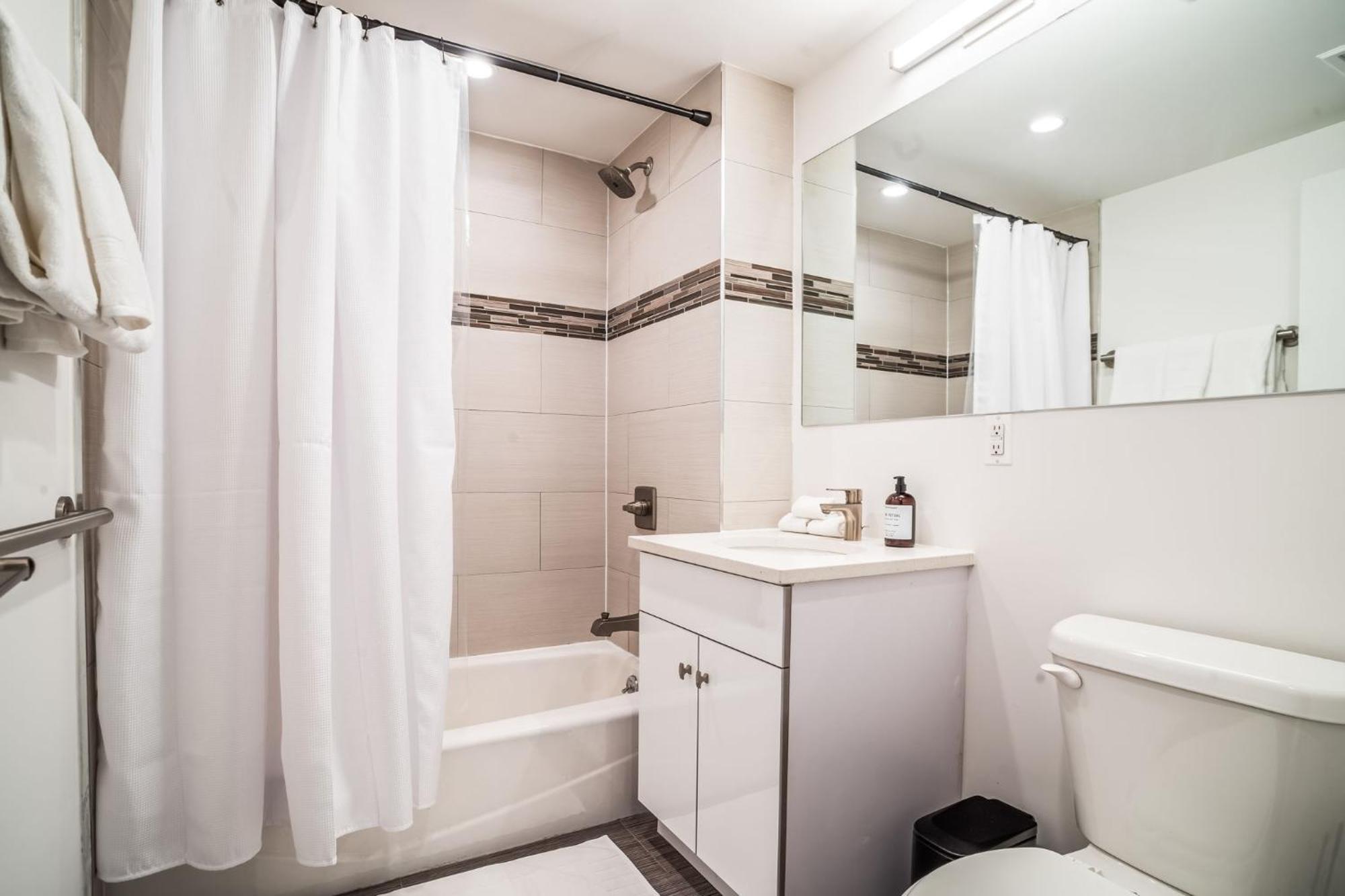 Modern 2-Br With Southern Views New York Ngoại thất bức ảnh